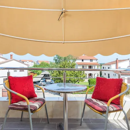 Lovely In With Wifi Apartment Fazana