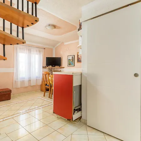 Apartment Lovely In With Wifi Fazana